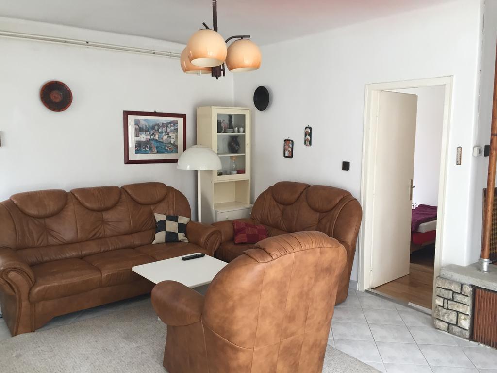 Siraly Apartman Balatonfuzfo Phòng bức ảnh
